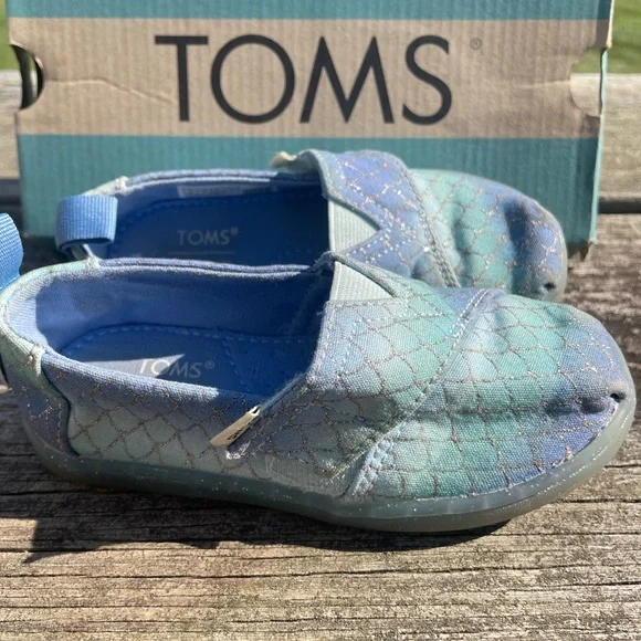 Mermaid Tiny Toms - Picture 2 of 4